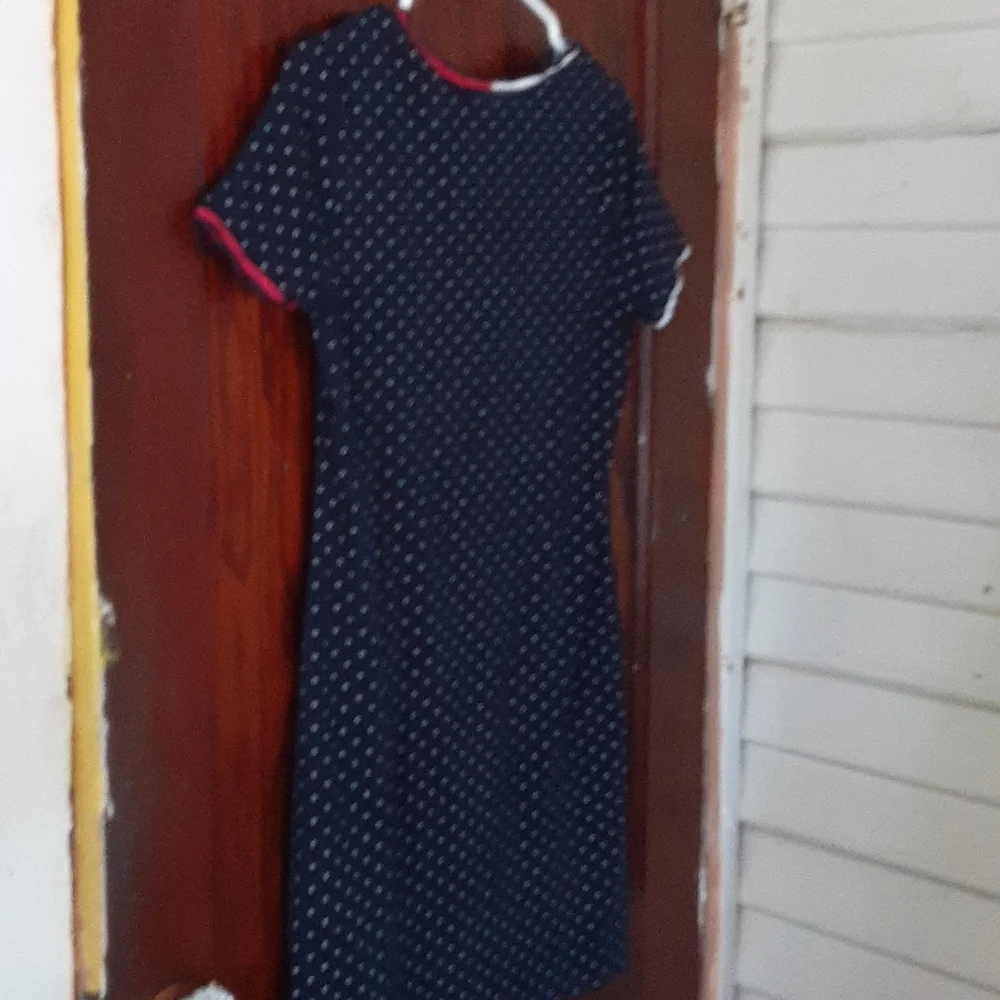 Tommy Hilfiger sz medium Tee Shirt dress red white and white - Picture 4 of 5